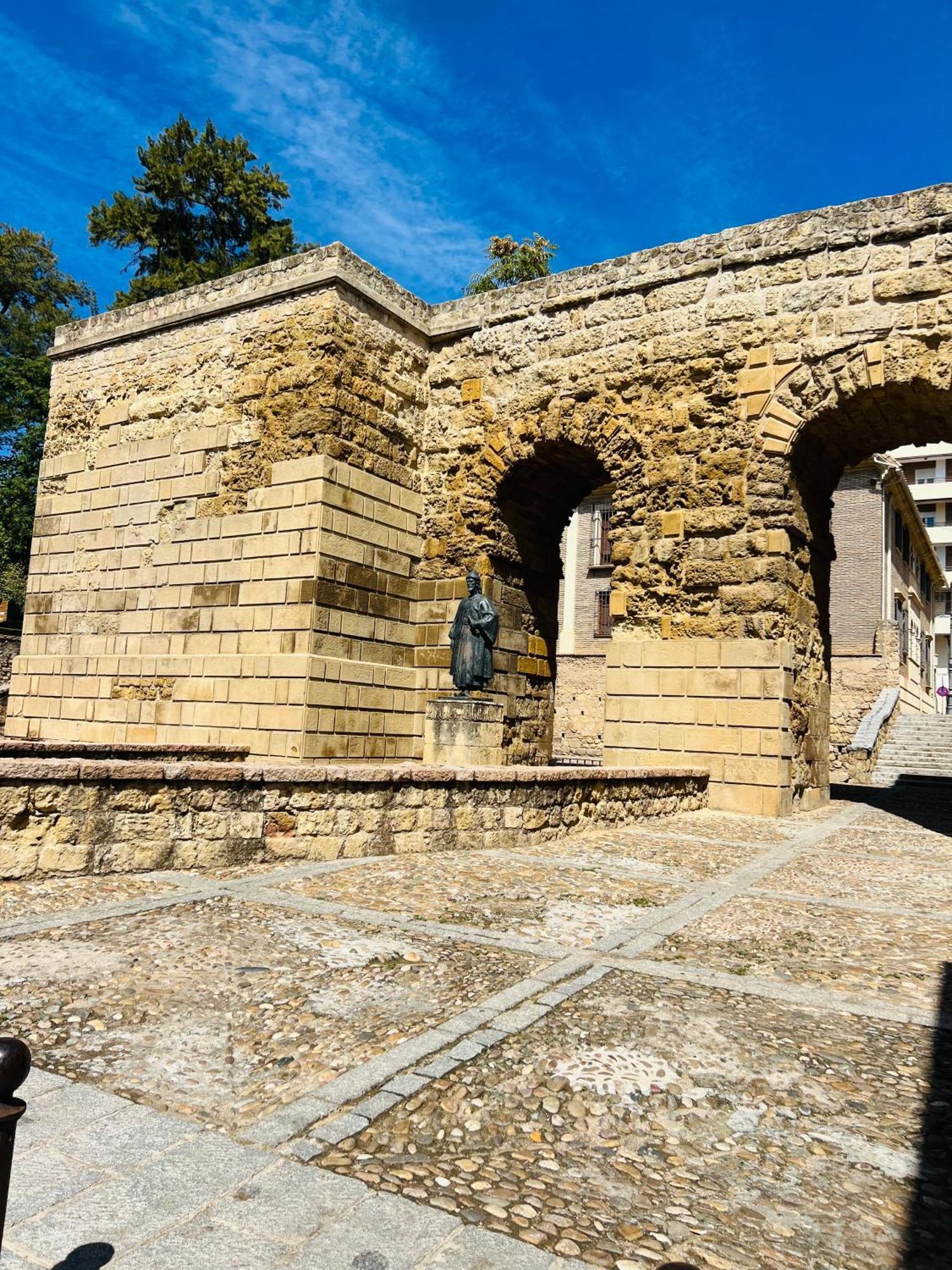 Apartamento La Muralla กอร์โดบา ภายนอก รูปภาพ