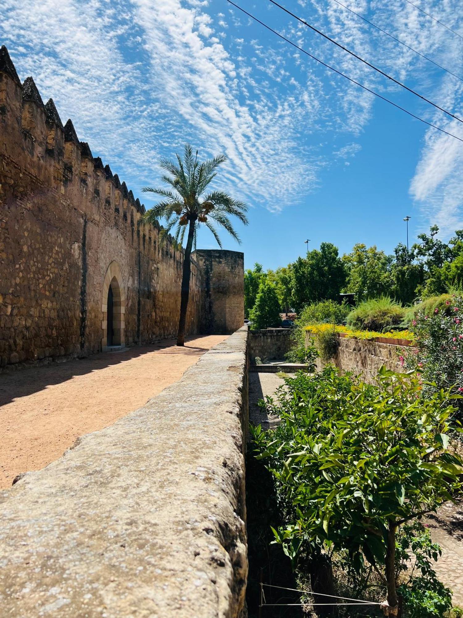 Apartamento La Muralla กอร์โดบา ภายนอก รูปภาพ
