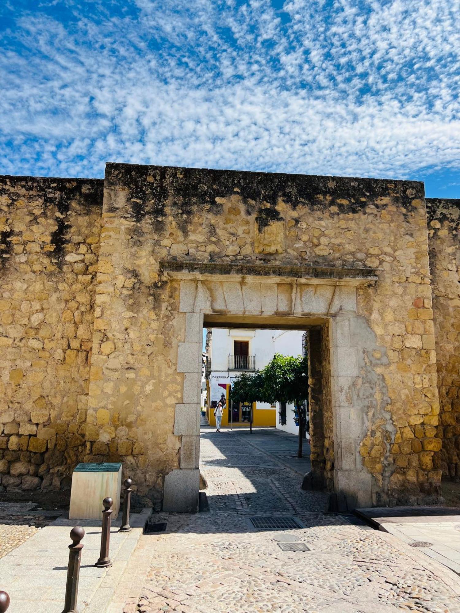 Apartamento La Muralla กอร์โดบา ภายนอก รูปภาพ
