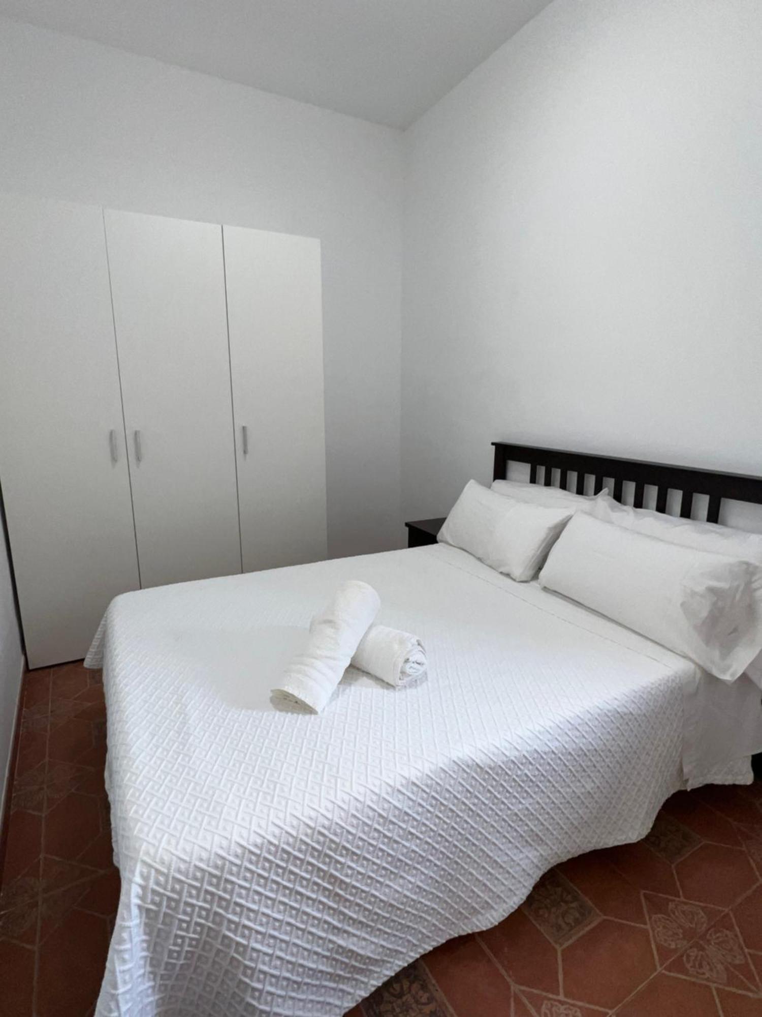 Apartamento La Muralla กอร์โดบา ภายนอก รูปภาพ